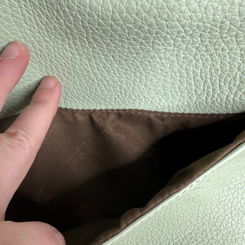 b.o.c. Crossbody Medium Shoulder Bag Soft Leather Light Green / Brown - Picture 4 of 7